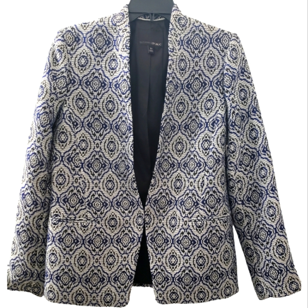 Banana Republic Blue and White Patterned Blazer